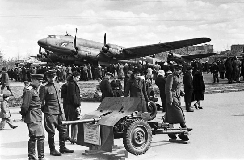 Битва за Москву. Полная хроника - 203 дня