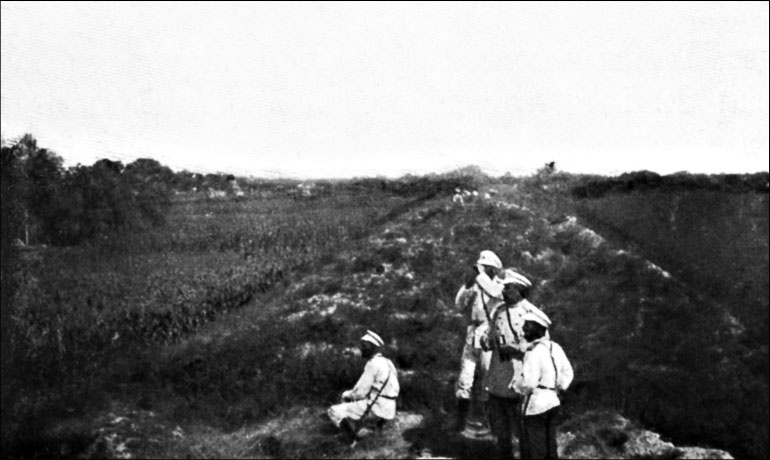 1900. Русские штурмуют Пекин