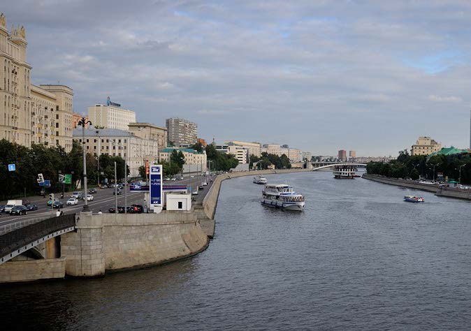 Новый век начался с понедельника