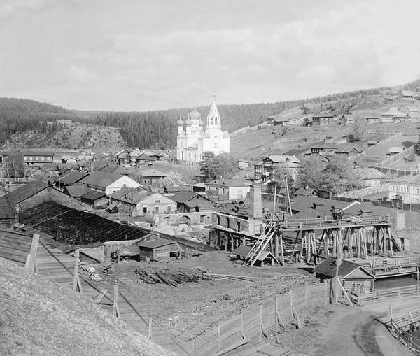 Строгоновы. 500 лет рода. Выше только цари