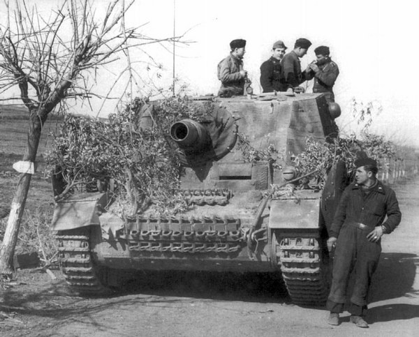 Средний танк PZ.IV. «Рабочая лошадка» Панцерваффе