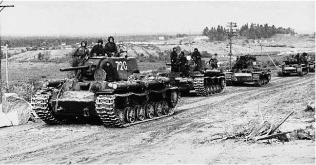 Советский тяжелый танк КВ-1. Первые танки Победы