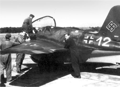 Me 163 "Komet" – истребитель "Летающих крепостей"