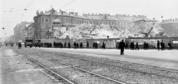 Сенная площадь. Вчера, сегодня, завтра