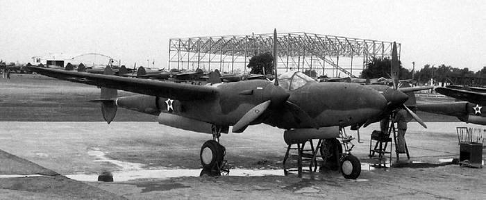 Истребитель-«молния» P-38 «Лайтнинг»