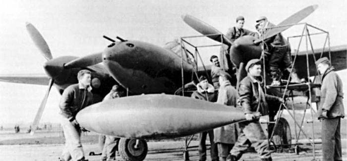 Истребитель-«молния» P-38 «Лайтнинг»