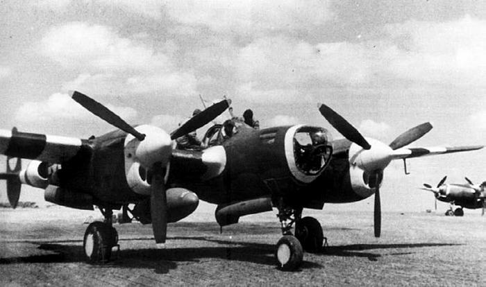 Истребитель-«молния» P-38 «Лайтнинг»