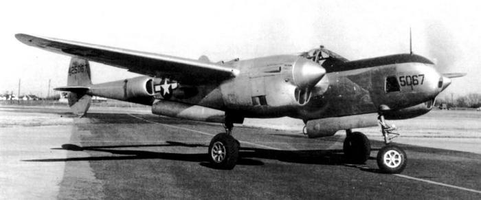 Истребитель-«молния» P-38 «Лайтнинг»