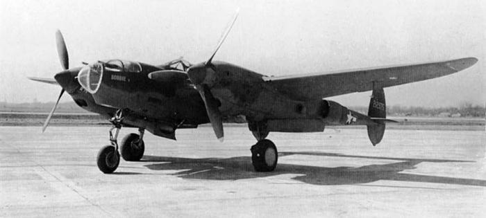 Истребитель-«молния» P-38 «Лайтнинг»